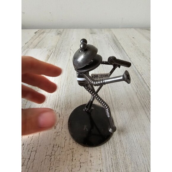 Kalifano frog singer band musical metal art figurine screws bolts‎ unique statue - Picture 5 of 7